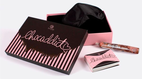 Joc erotic Secret Play Chocaddict cu cartonașele, legătura pentru ochi și markerul de corp cu ciocolată