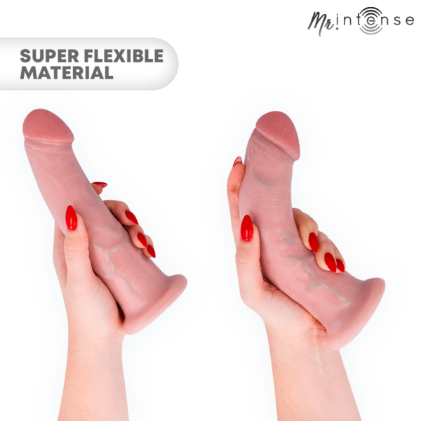 Dildo realist Mr. Intense Terence Medium cu ventuză la bază
