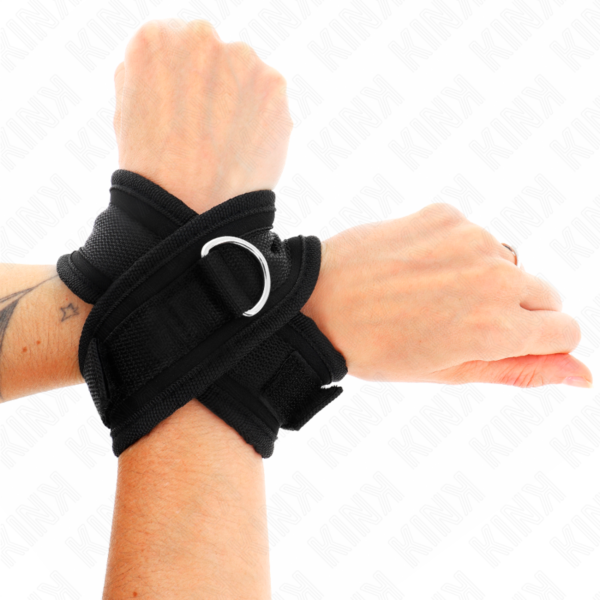 Manșete încrucișate negre Kink Cross Cuffs