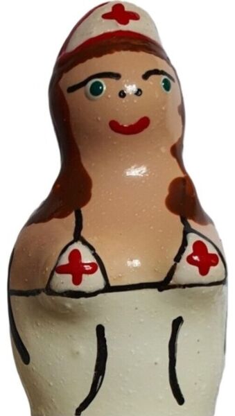 Prezervativ de glumă Condomerie Asistentă brunetă, pictat de mână