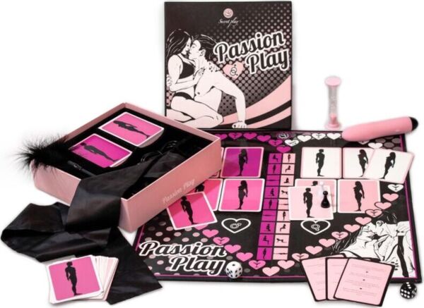 Joc erotic de masă Secret Play Passion Play cu tablă de joc, cărți și accesorii