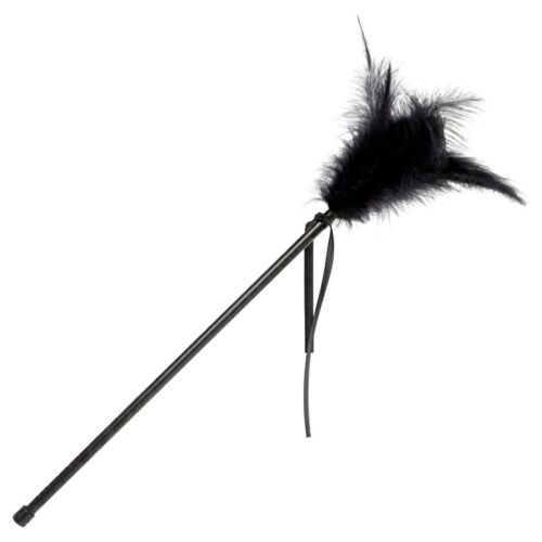 Mângâietor cu pene negru SECRETPLAY 40 cm pentru momente senzuale